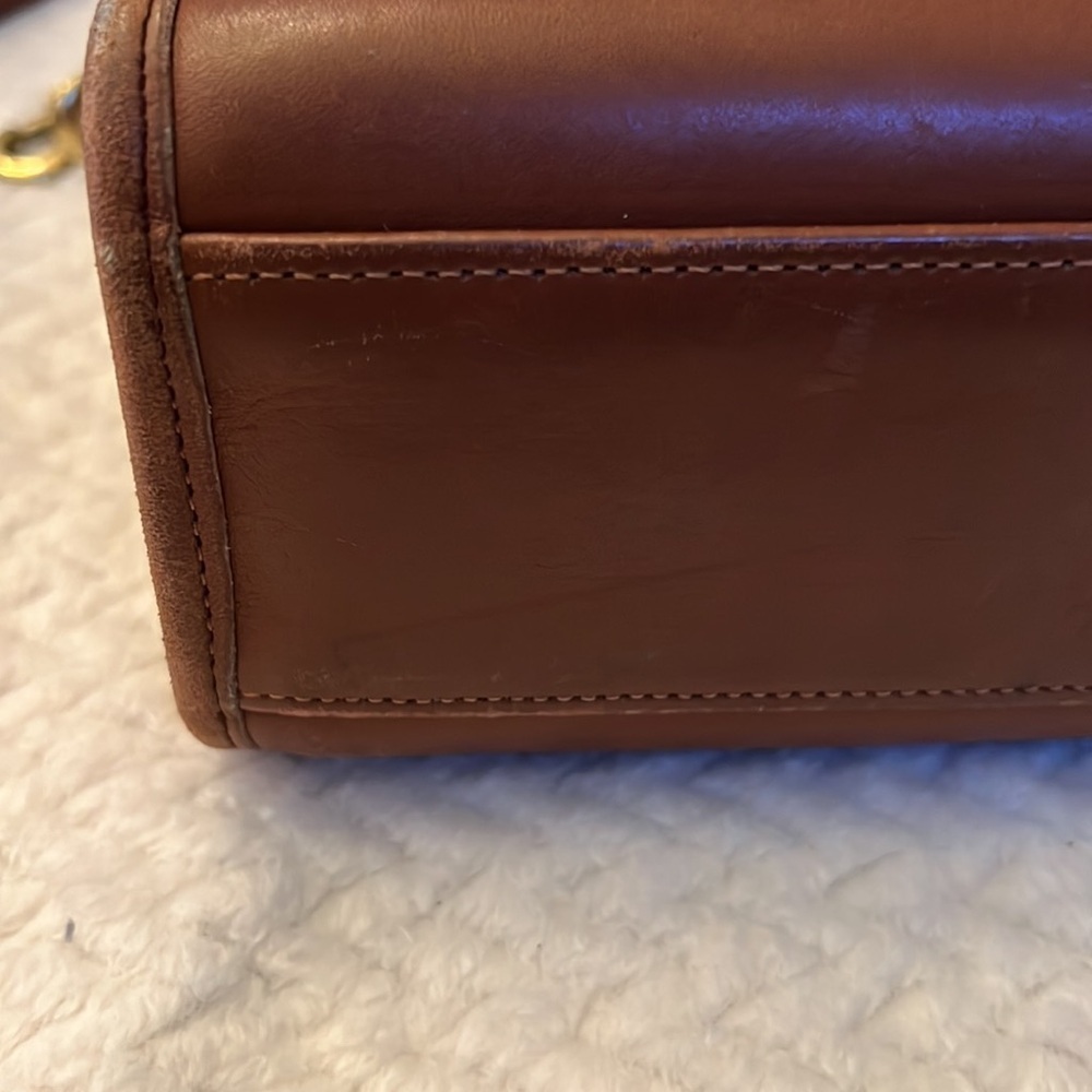 Coach Vintage 9870 British Tan Leather Shoulder Bag – Rare Classic - Picture 3 of 13